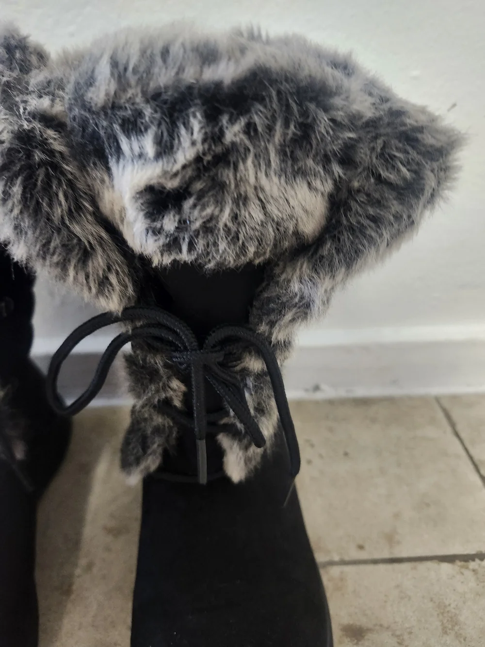 Black Faux Fur Trim Lace Up Winter Boots